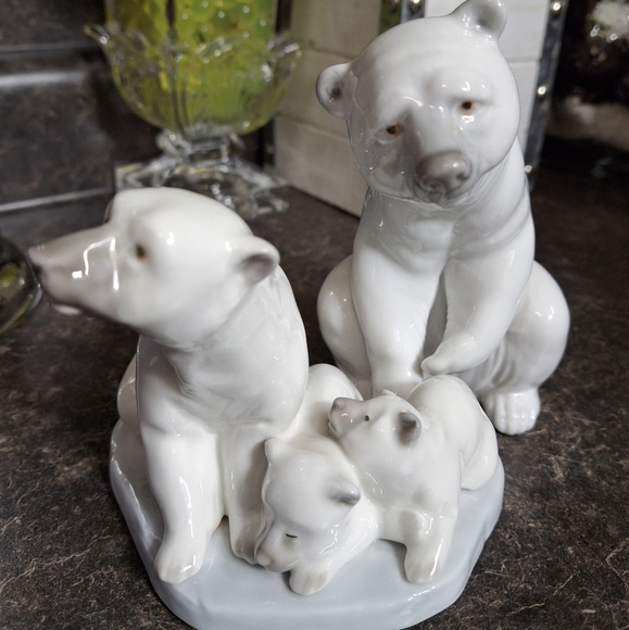 Set of 2 Lladro Polar Bears. About 5" Tall - Picture 2 of 13